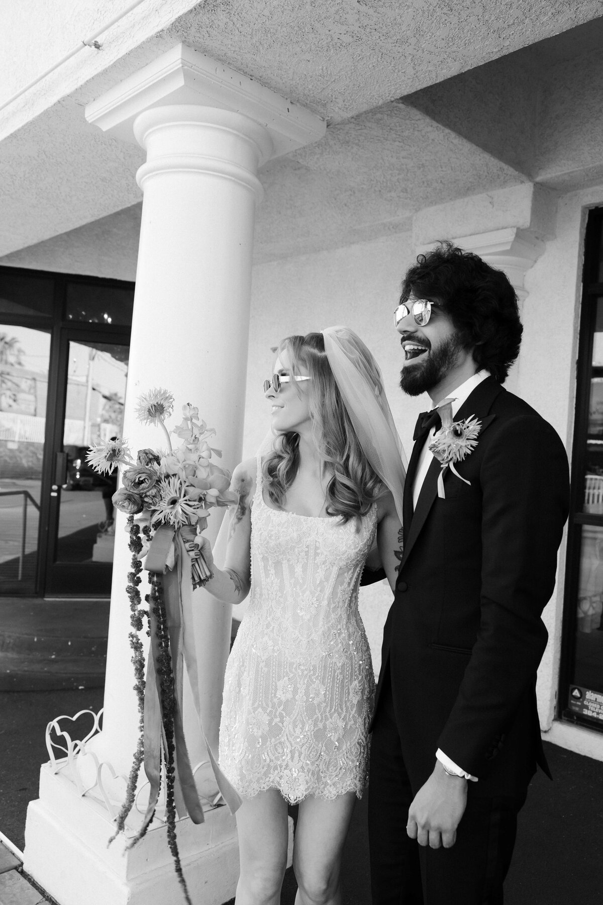 52riskyexposure_hayley-vikram_las-vegas-elopement-photography