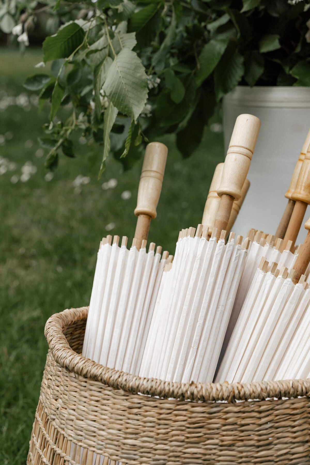 Wedding-Garden-Party-in-Normandy-Lea-Evrevin-Photographer-71