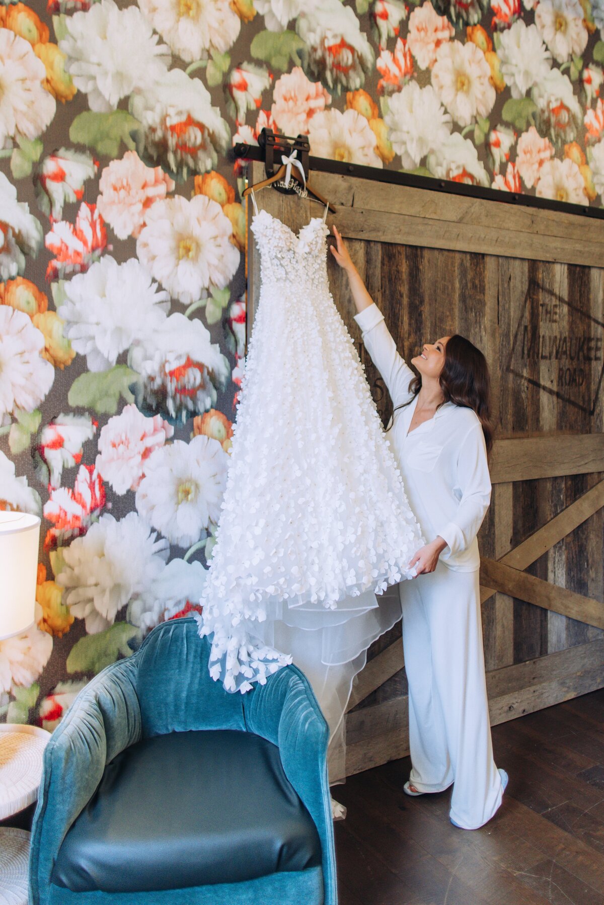 Emily&Chase_TheRenaissanceTheDepot_FlowEventGroup-115