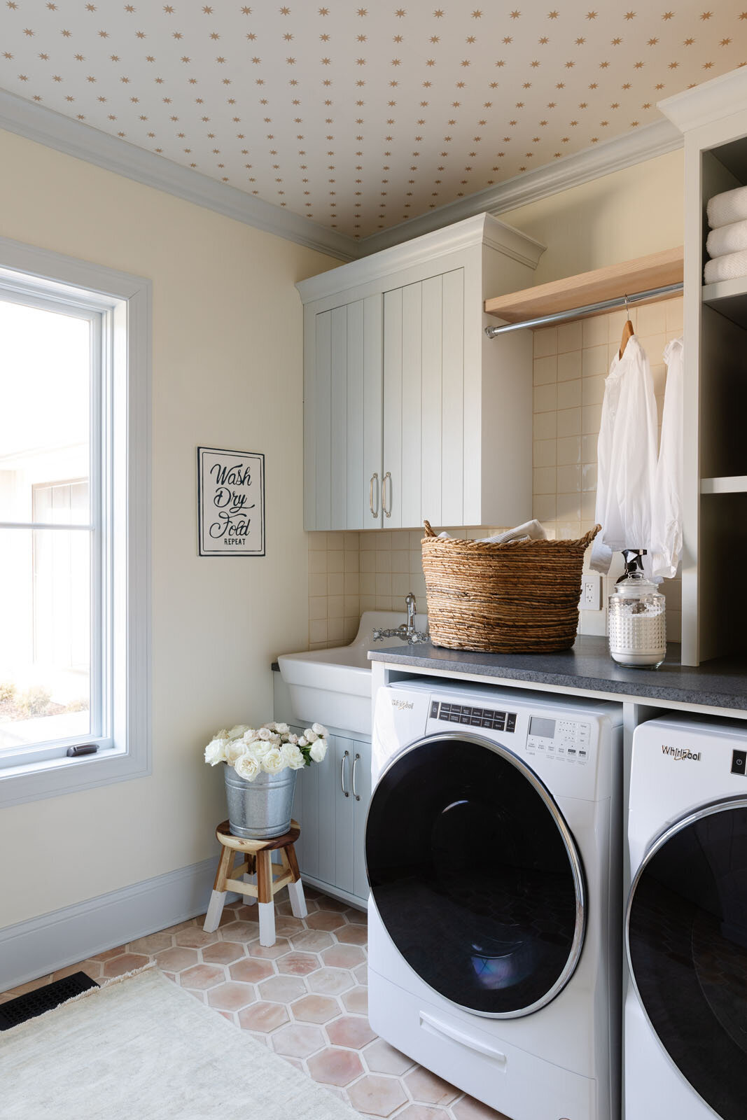 17 Utility-Interiors-Wayne-Illinois-Derby Laundry 002