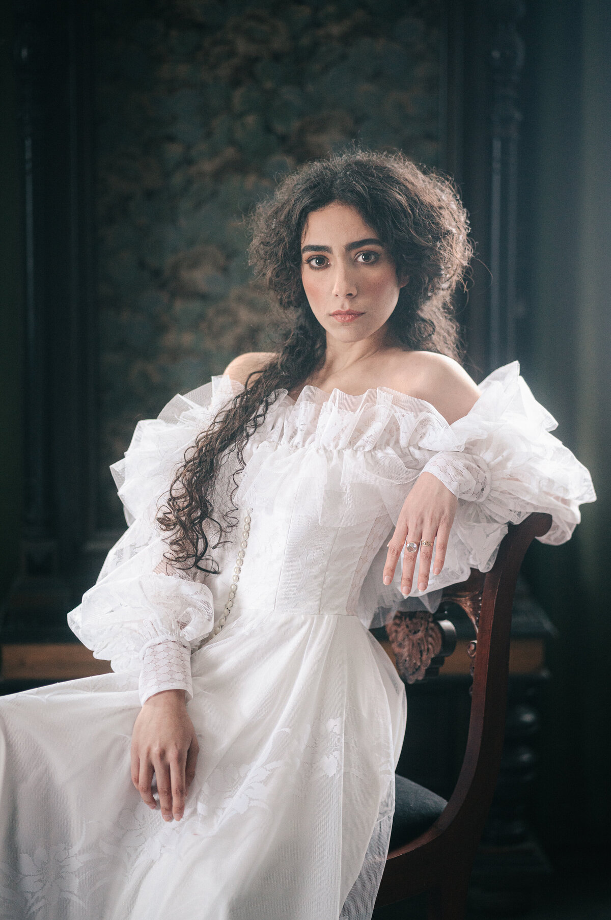 pyry-kantonen-011-vintage-wedding-bride