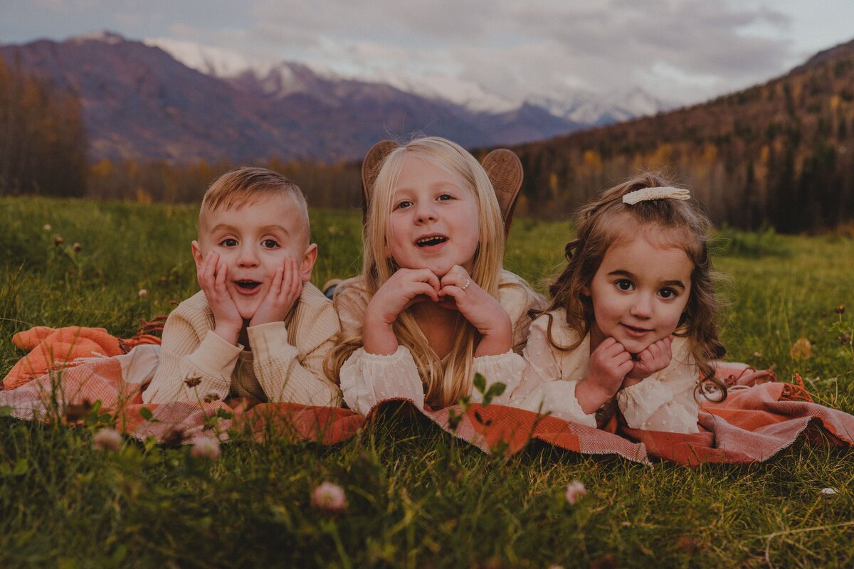9L0A0521Alaska_EagleRiver_FamilySession