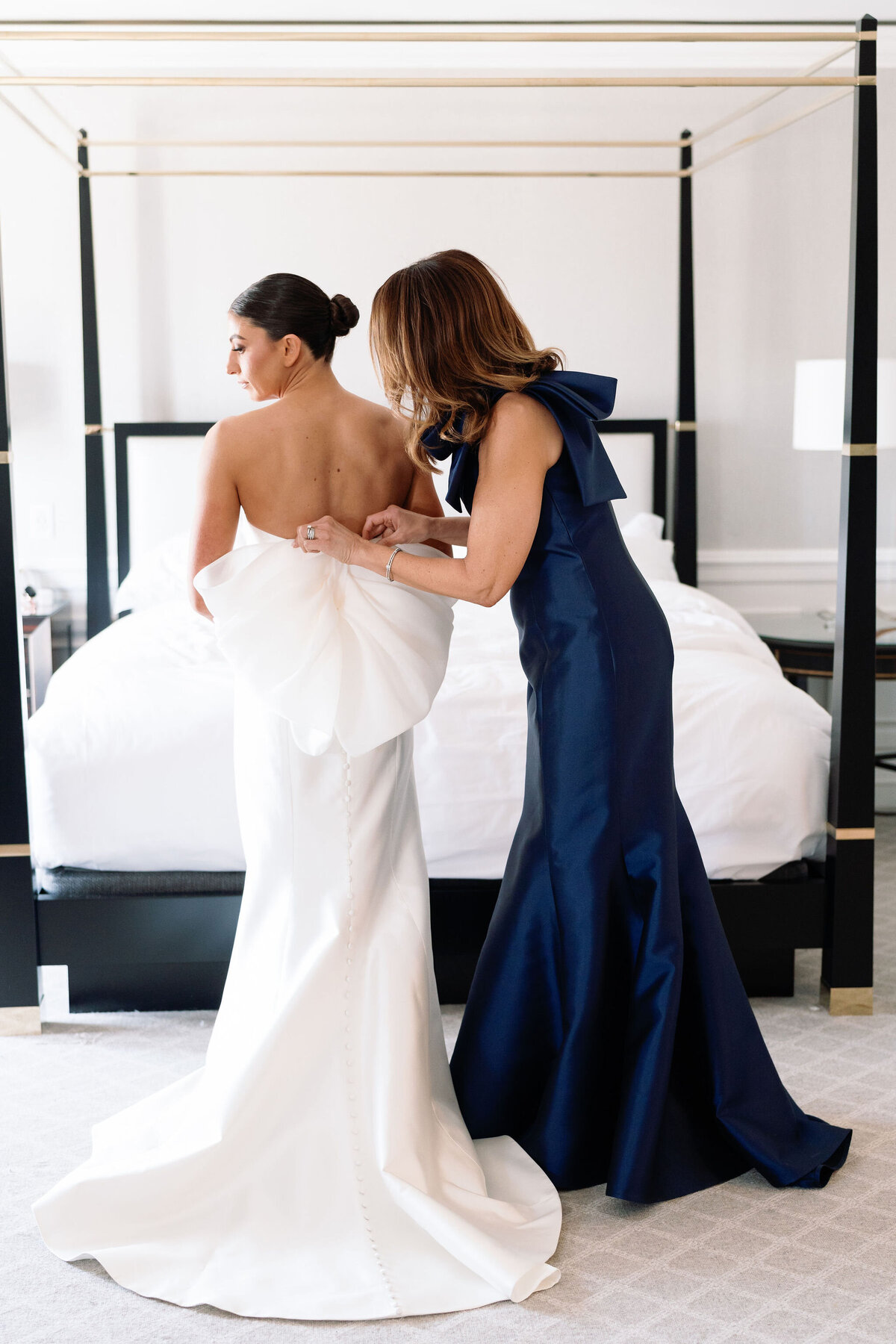 13-bride-wedding-gown