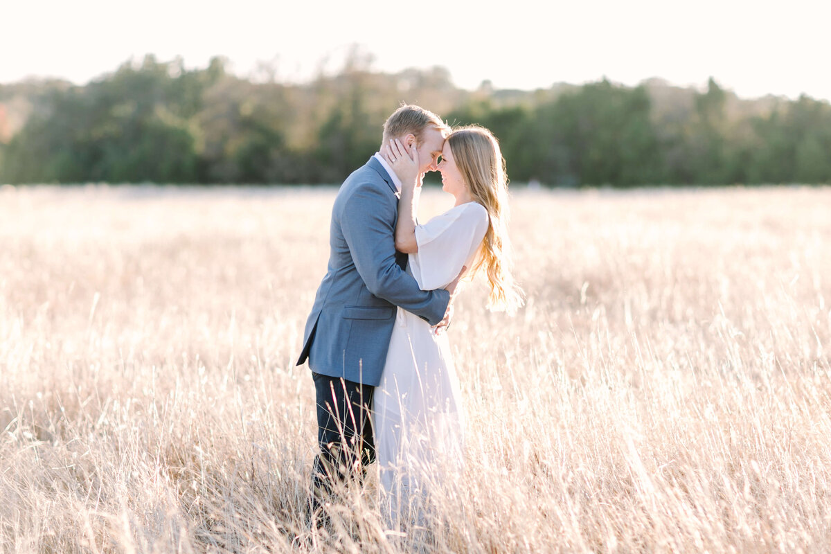 Golden hour engagement session in Austin at Brushy Creek Park