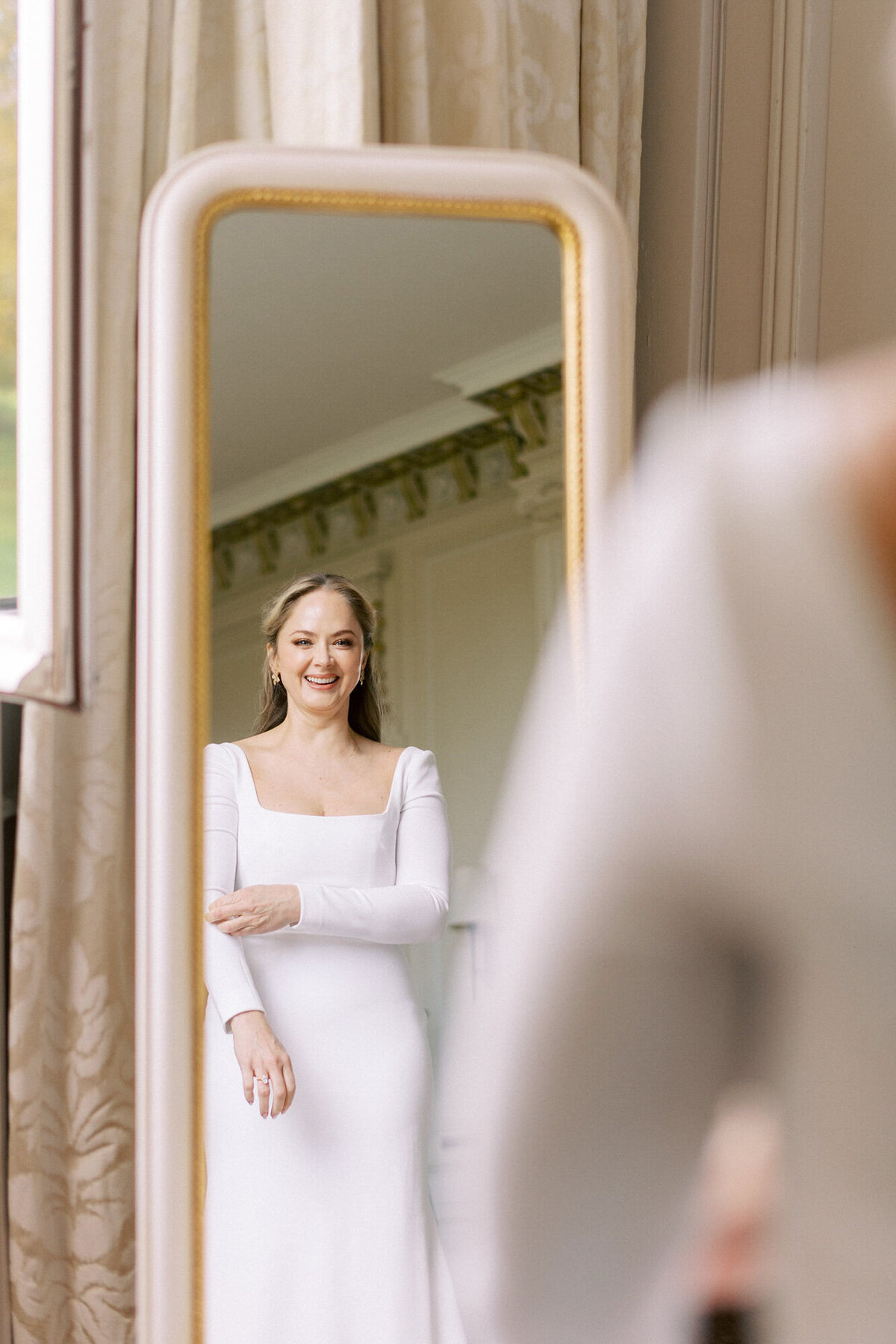 Maïlys Fortune Photography Husband Wife Wedding Weddings Photography France Switzerland Italy Timeless Dreamy Imagery Bilingual French English Destination Weddings Destination Wedding Provence French Riviera Paris Lake Como Tuscany40