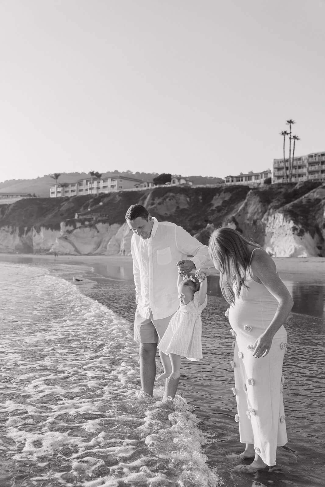 Shell Beach Family Lifestyle Photos by San Luis Obispo Portrait Photographer Photography by Samantha Anne