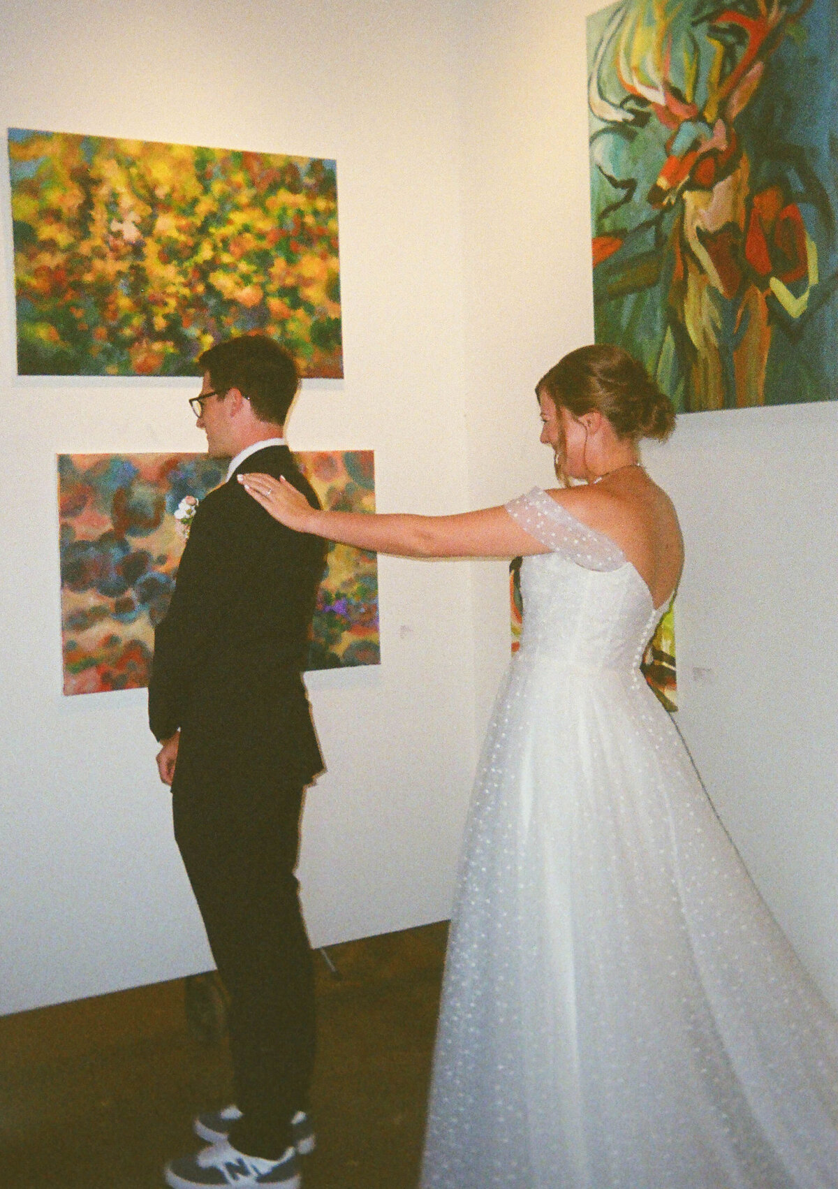 Brooke&PerronWeddingPhotos_GettingReady_AustinWeddingPhotographer_HereafterFilms-82