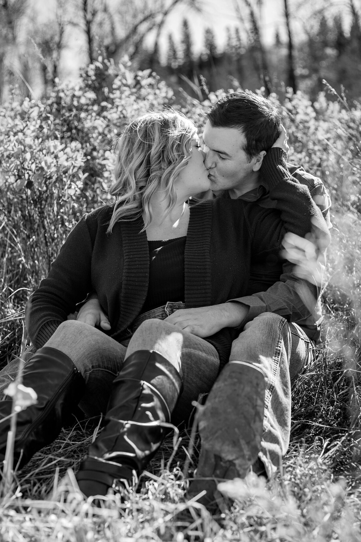 couple-sitting-fish-creek-engagement