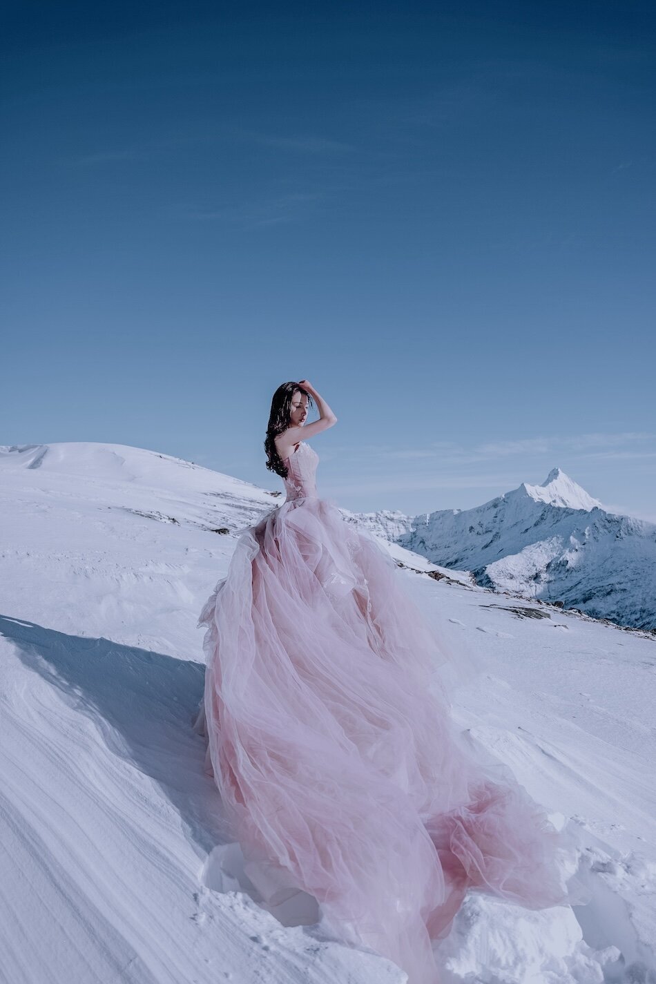 Helicopter wedding photoshoot, Dragon Fly Peak, Wanaka.