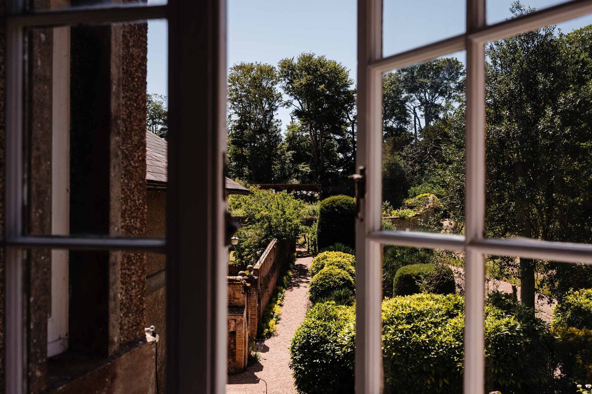 Lucy and James's Ripple Court Estate Wedding-8