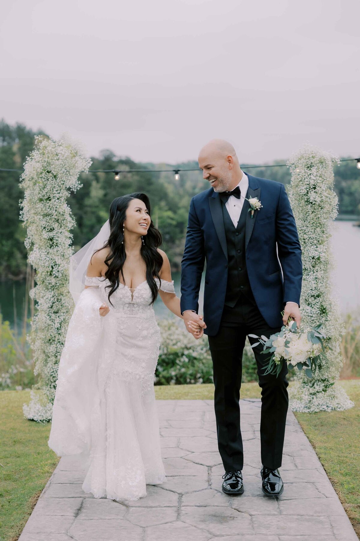 BarnSmithLakeWeddingApril22-7