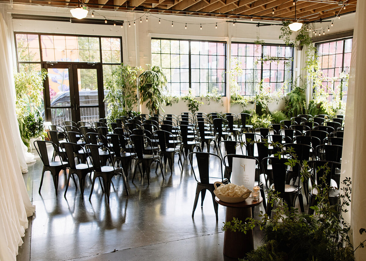 Black-ceremony-wedding-portland-castaway-9129