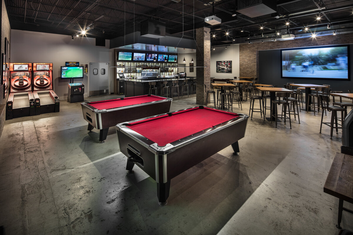 HOYLE'S RESTAURANT AND BAR-004