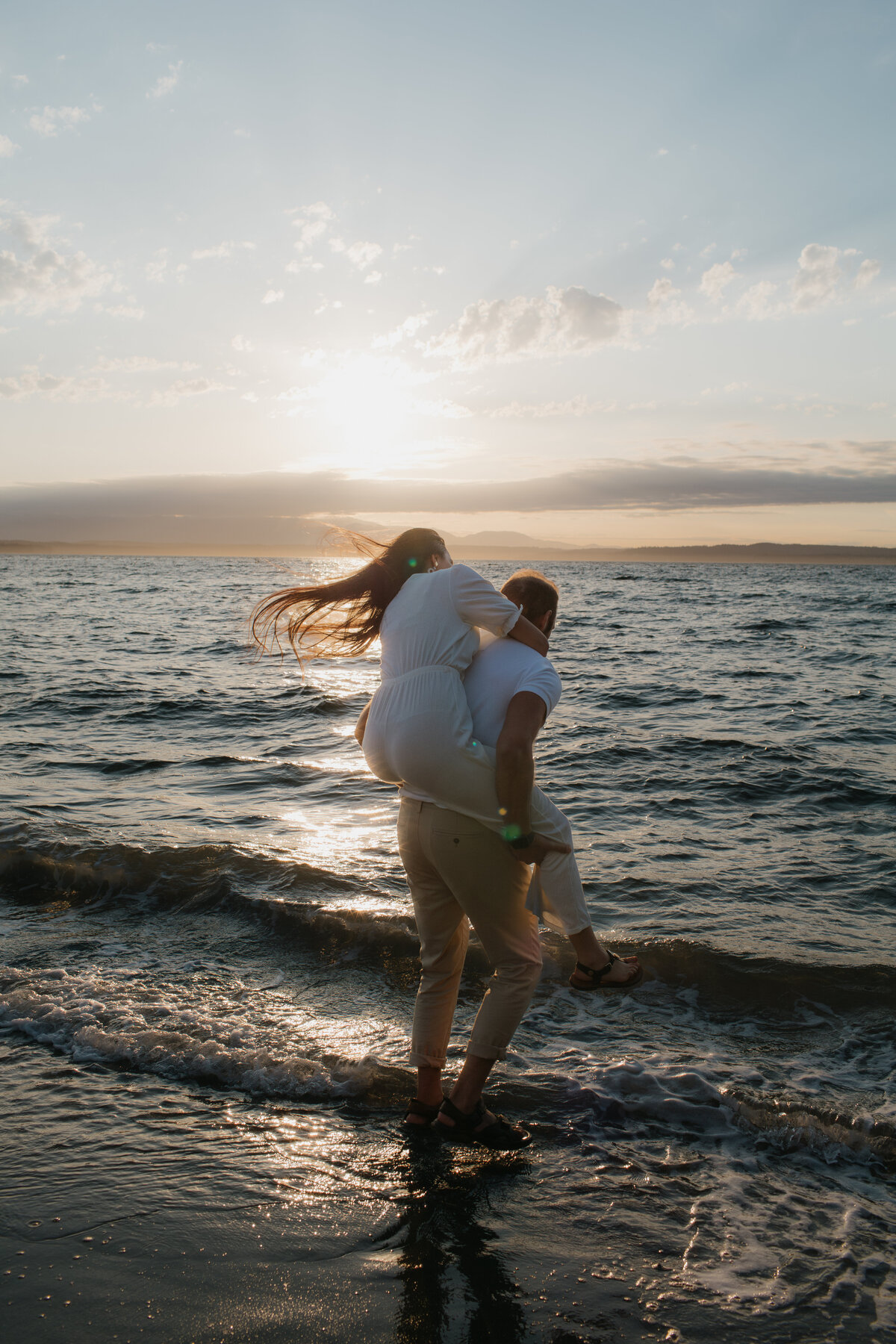 Couples-session-golden-gardens-beach-documentary-style-jennifer-moreno-photography-seattle-washington-54