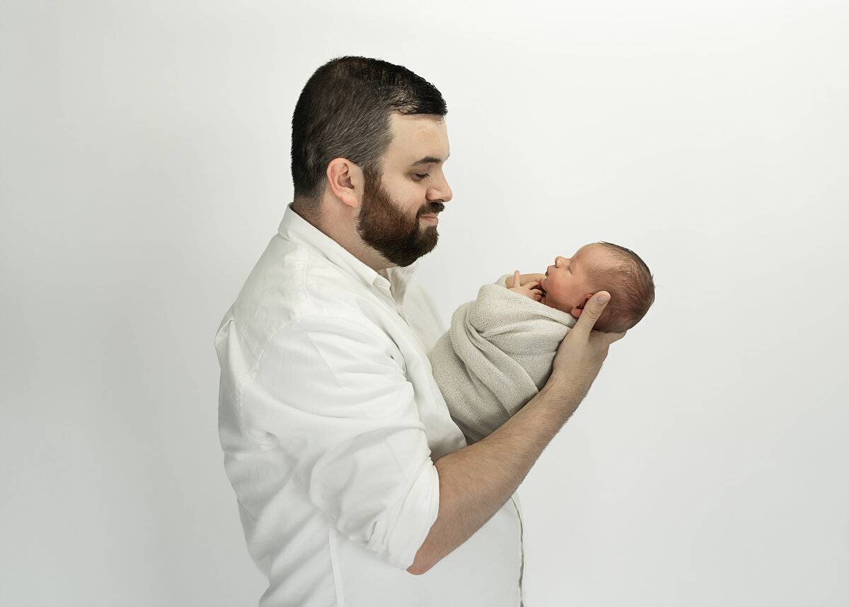 Buffalo NY WNY and Rochester NY newborn photographer styled and posed or lifestyle and natural newborn photography newfane ny newborn photogarpher wilson ny newborn photographer medina ny newborn photographer clarence ny newborn photographer lockport ny newborn photographer willilamsville ny newborn photographer east aurora ny newborn photographer lewiston ny newborn photographer