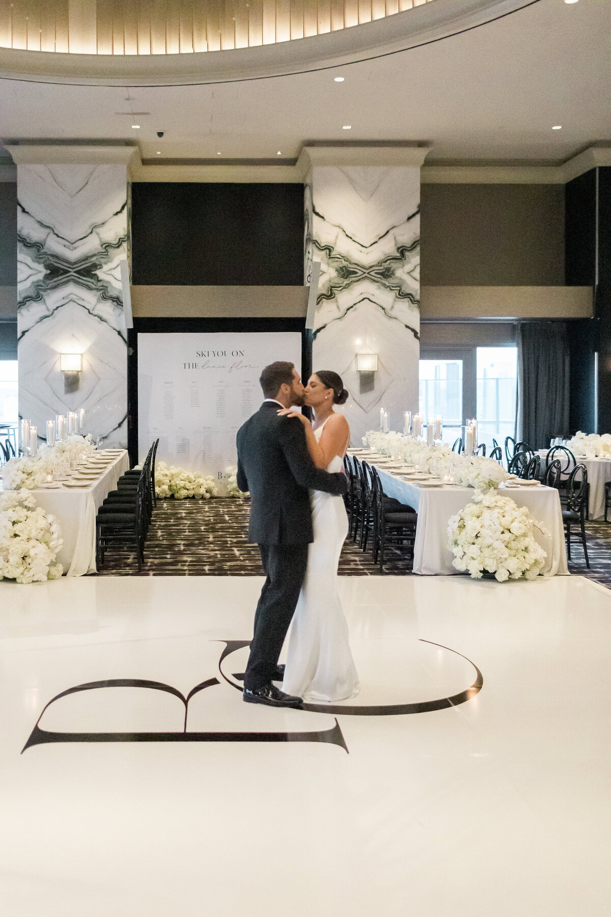 Luxe Black and White Wedding at Palms Casino Resort in Las Vegas - 41