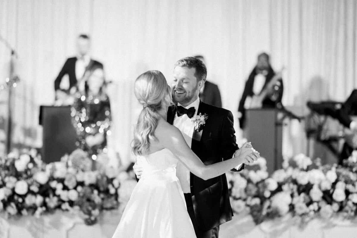 Grand Rapids Wedding Photographer JW Marriott783
