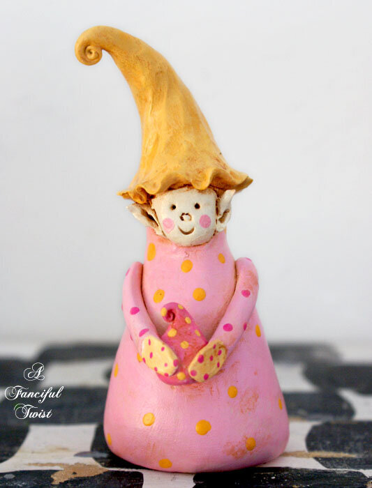 guinevere-merrily-bear-berry-front