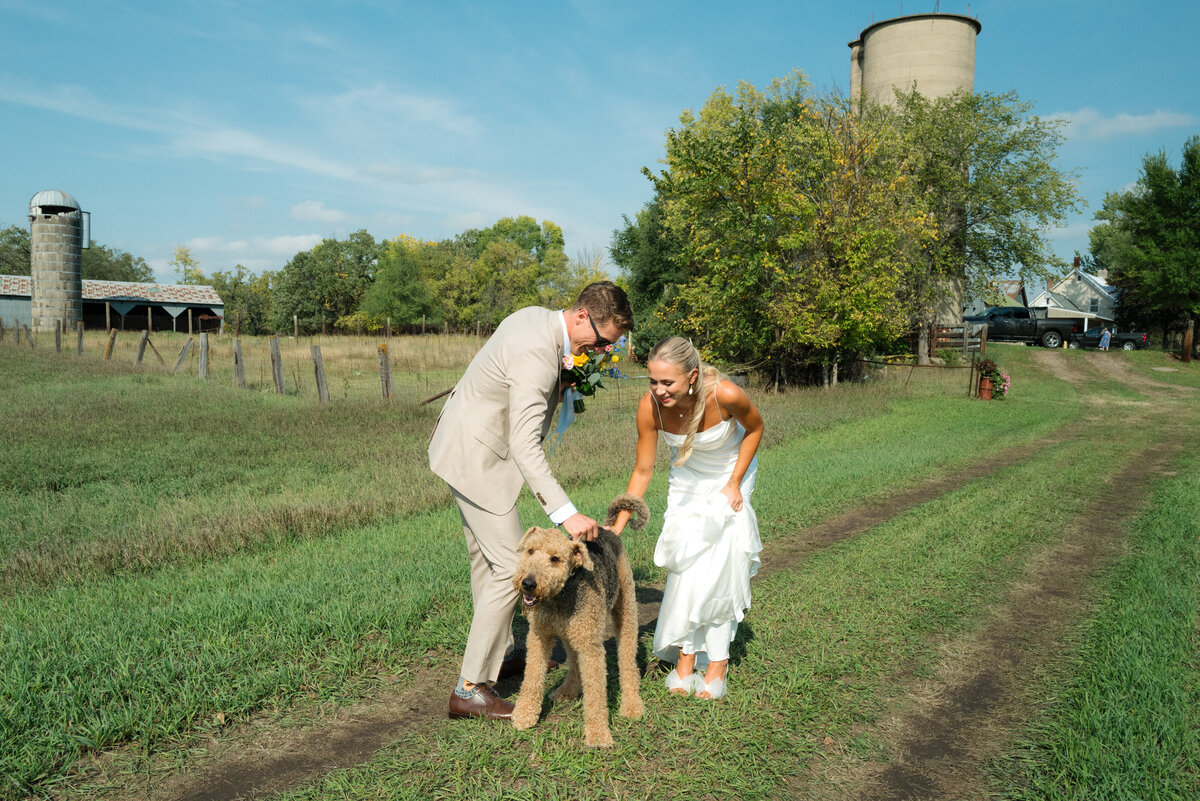 Backyard-Wedding-Rogers-MN-B&S-Will-DeGraw-Clever-Disarray-34