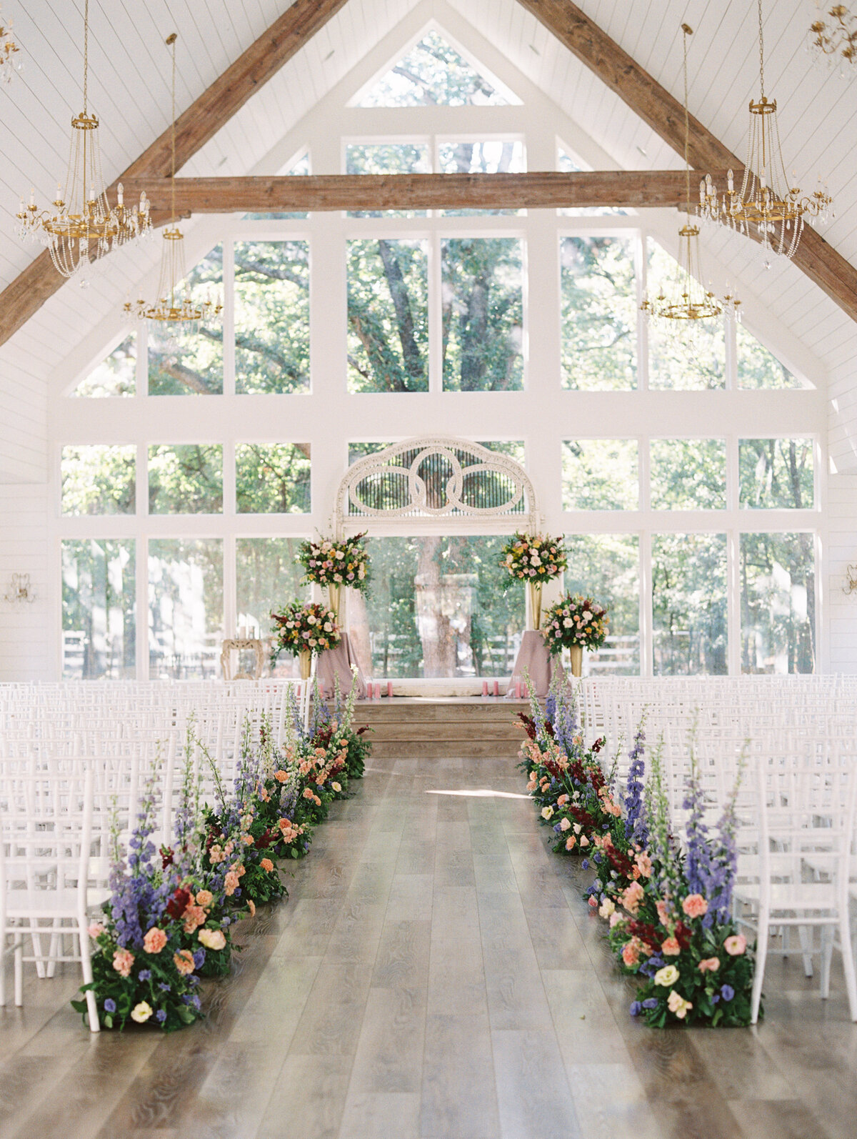 dallas-wedding-florals-ceremony-setup-the-french-farmhouse-venue-3
