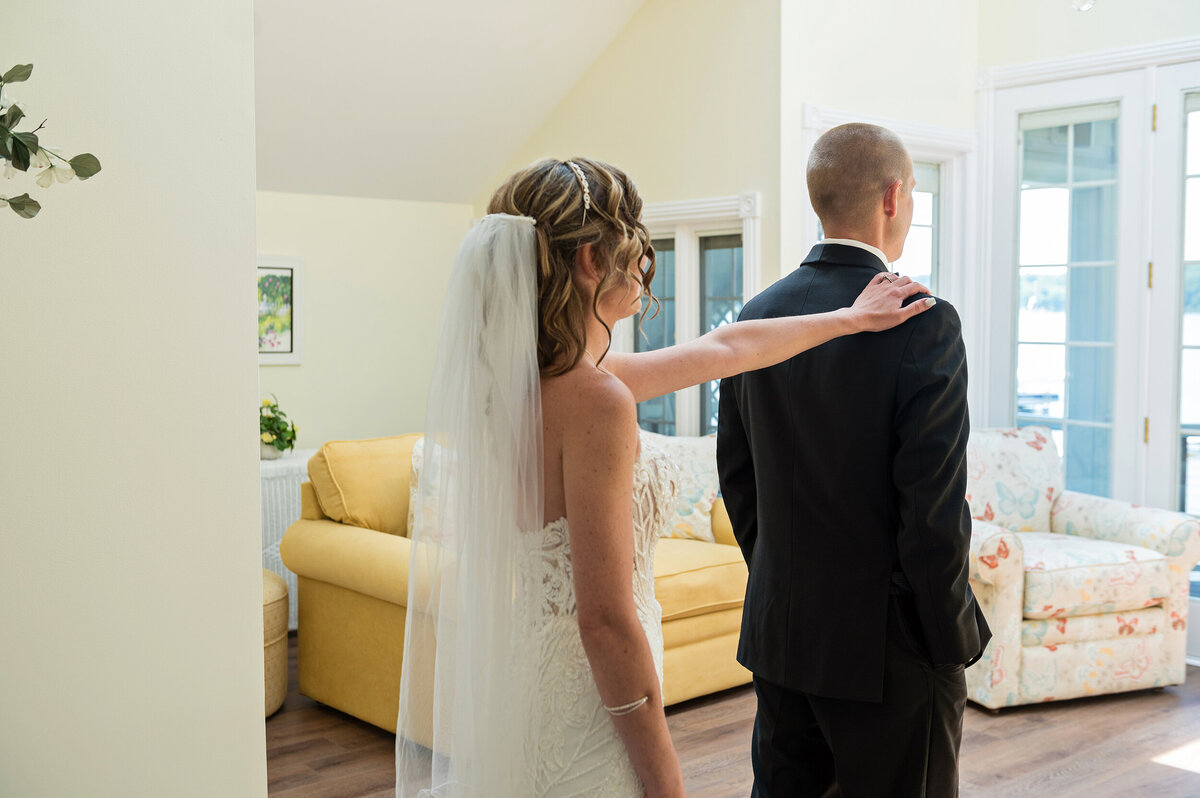 Detroit-Wedding-Photographer-The-Landing-174