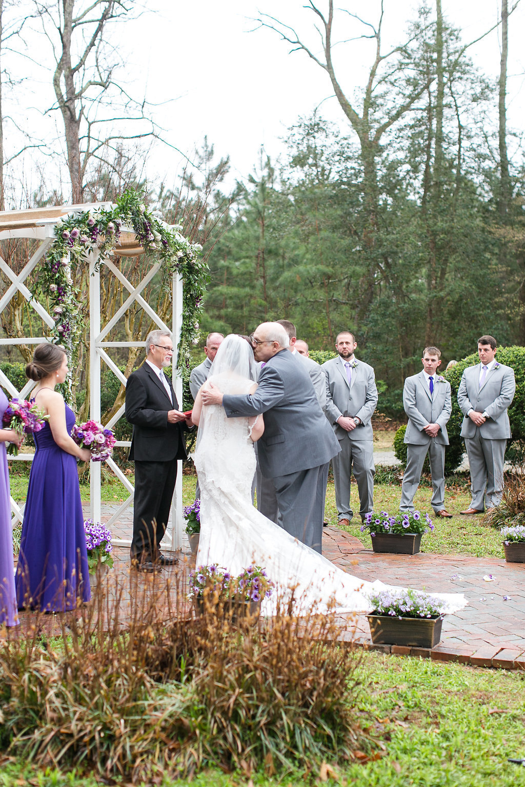 NiceWeddingAppleBlossomPlantationShelbyDickinsonPhotography179