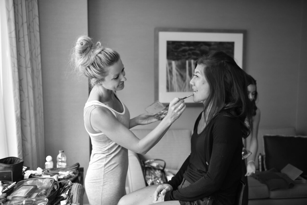 bride-makeup-bridal-preparations