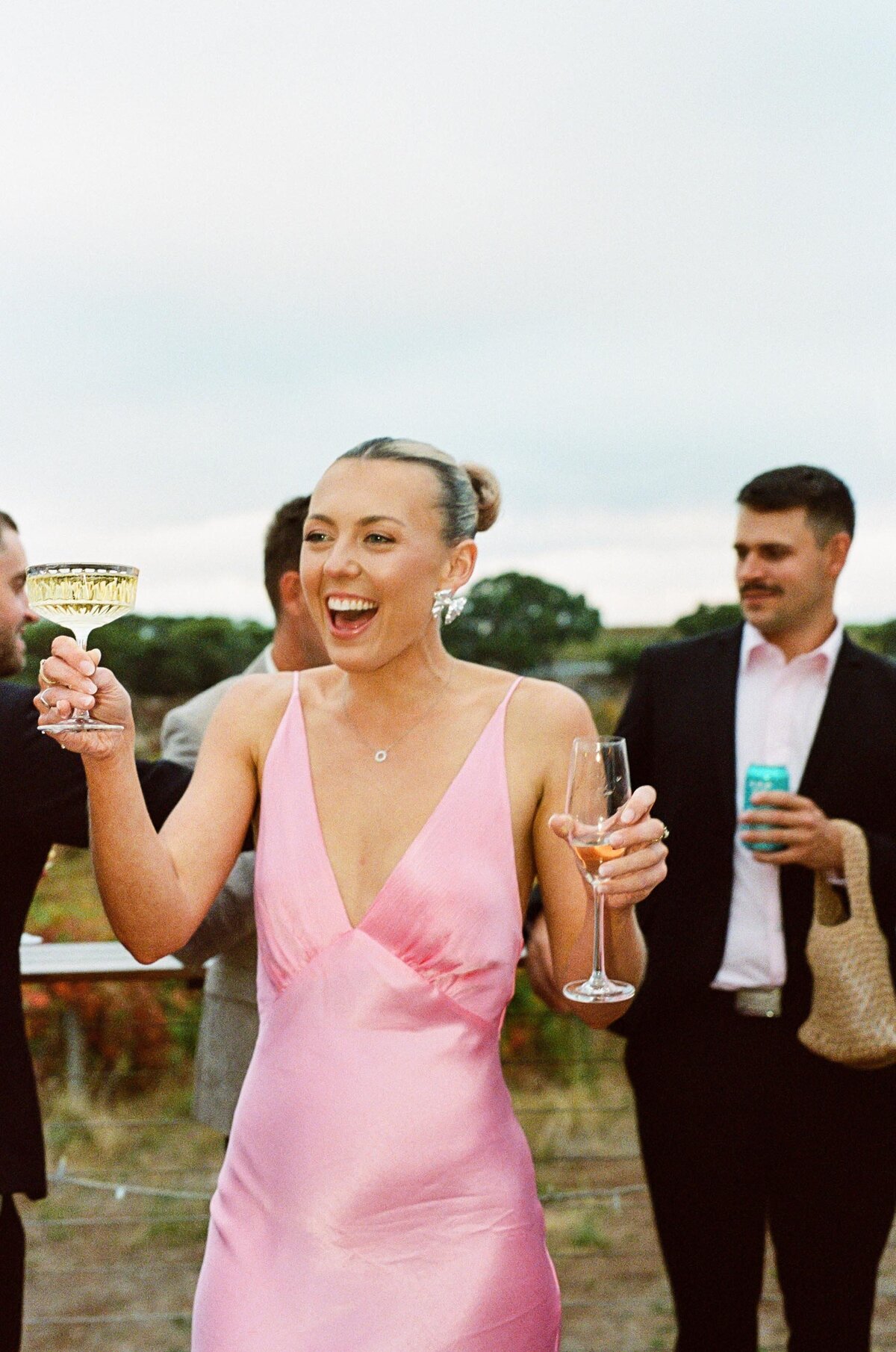 Morgan.and.Alex.Anti-Bride.Simon.Hackett-70