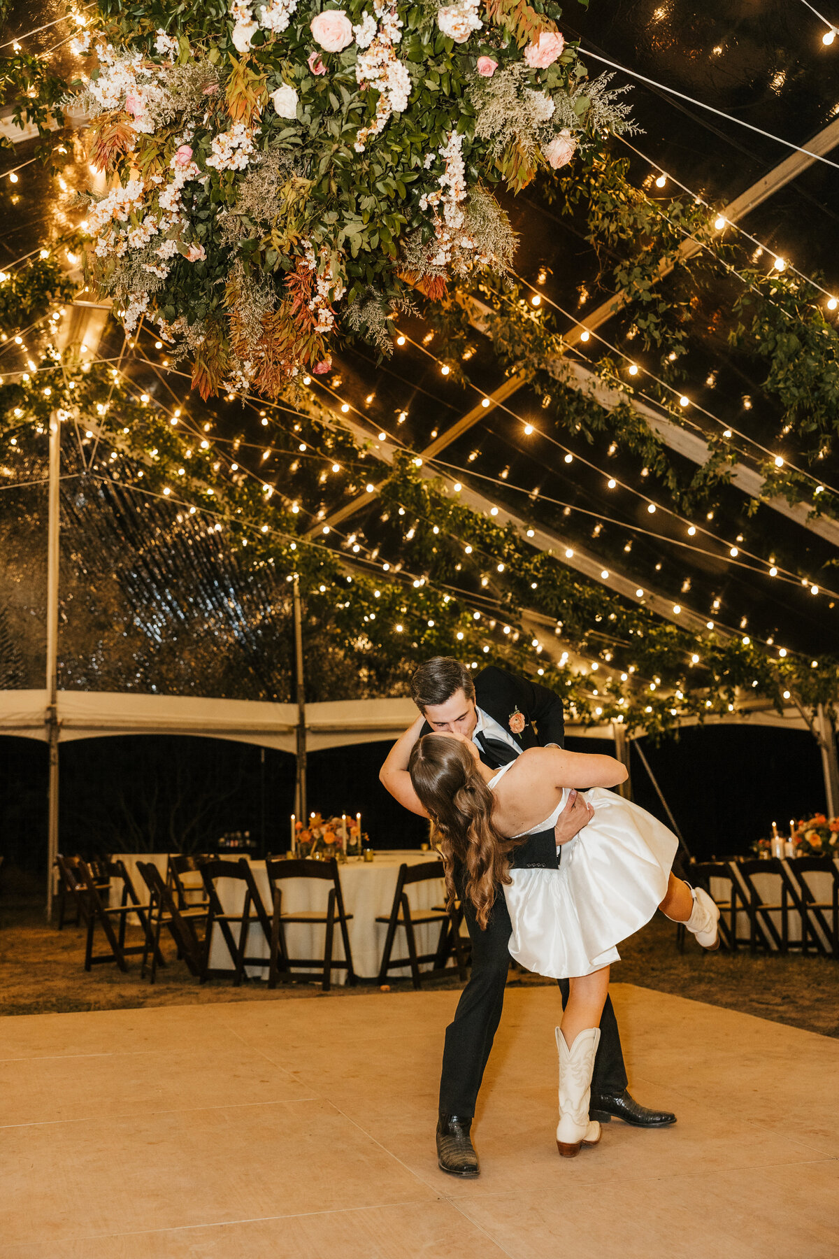 wimberley-ranch-wedding-last-dance