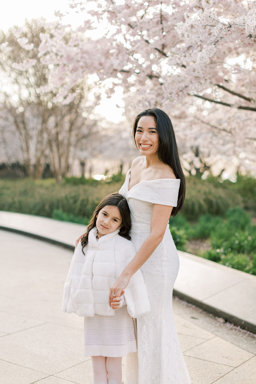 Washington DC Family Photos | Adela Antal Photography | Tidal Basin Cherry Blossoms