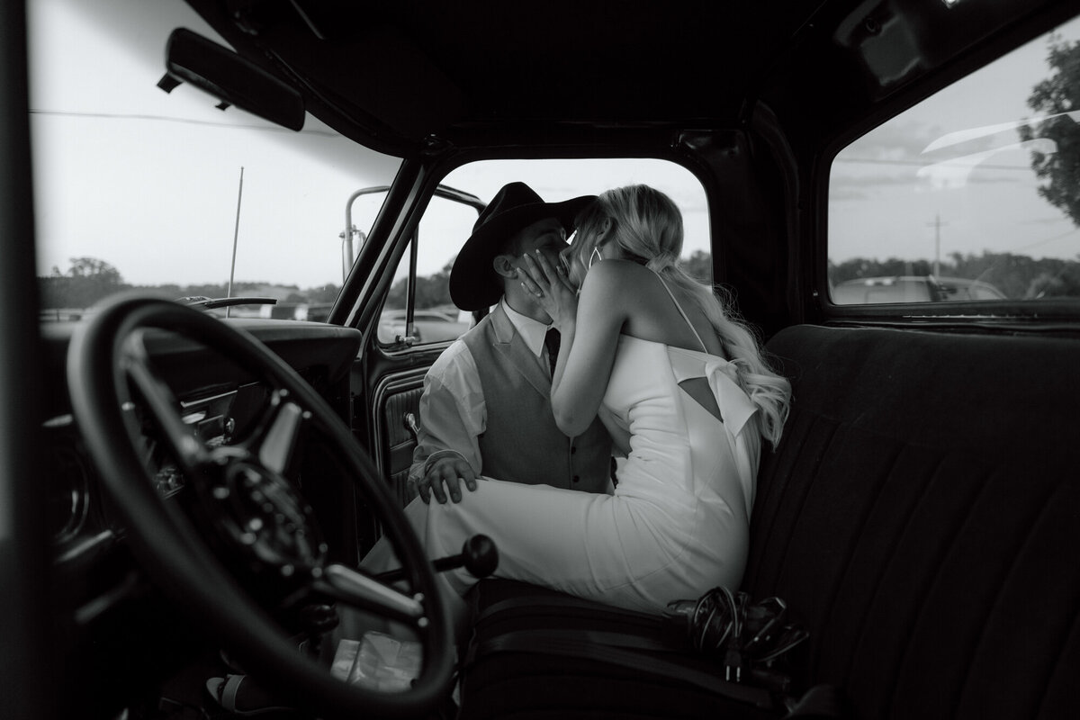 morrisonweddinggoldenhour-249