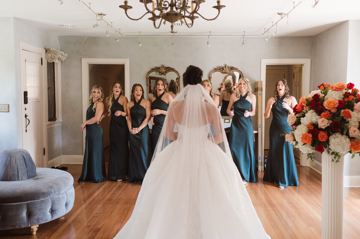 bridesmaids first look