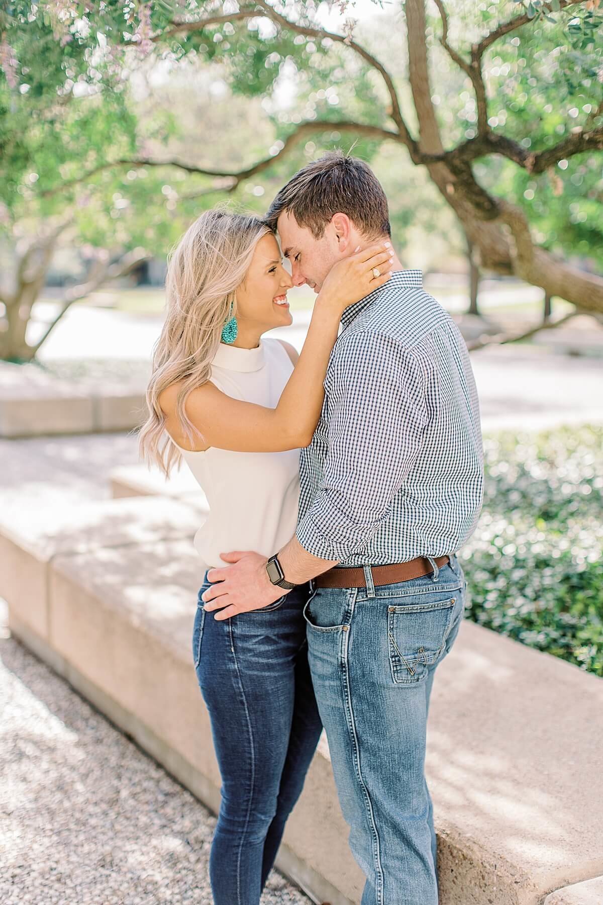 Engagement Session at Texas A&M by Houston Wedding Photographer Alicia Yarrish Photography_0004