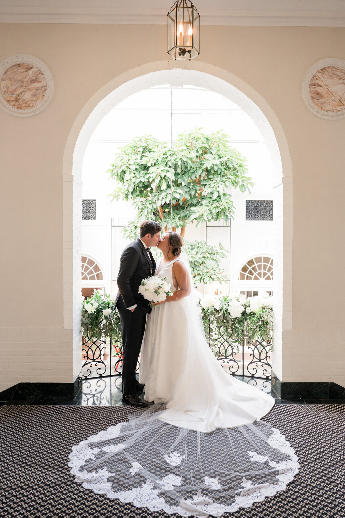 balcony photo wedding at fox chapel golf club