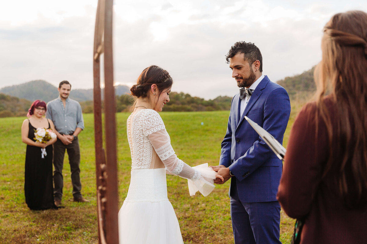 Paint-Rick-Farm-NC-Elopement-14