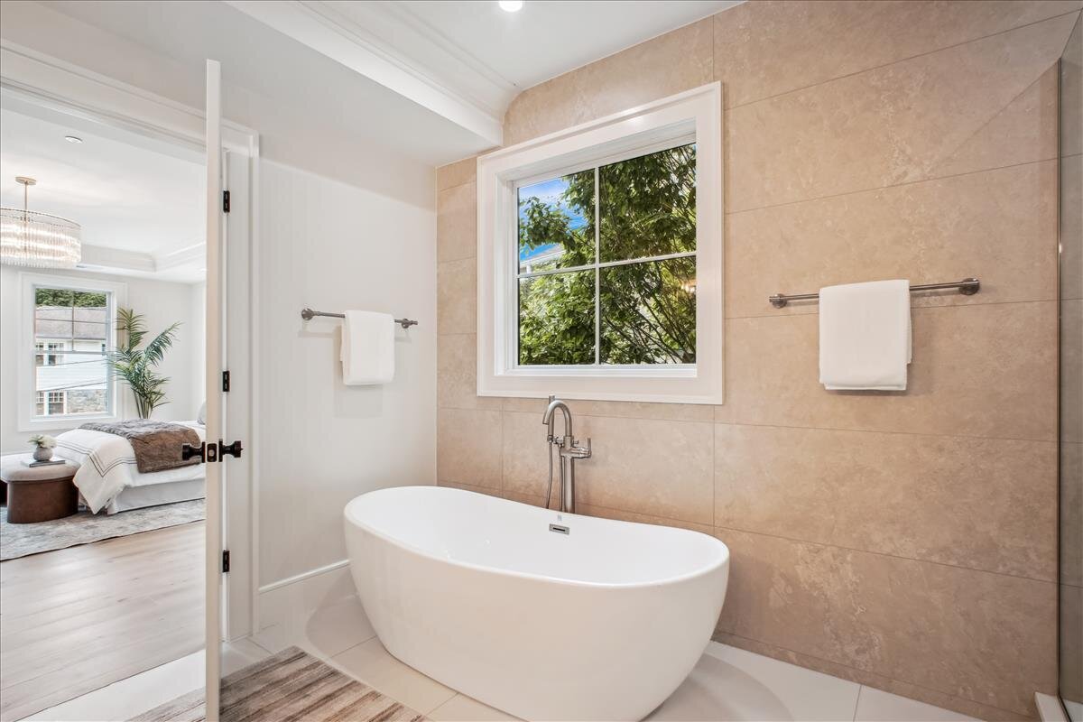 upper level-tub-_dsc4870