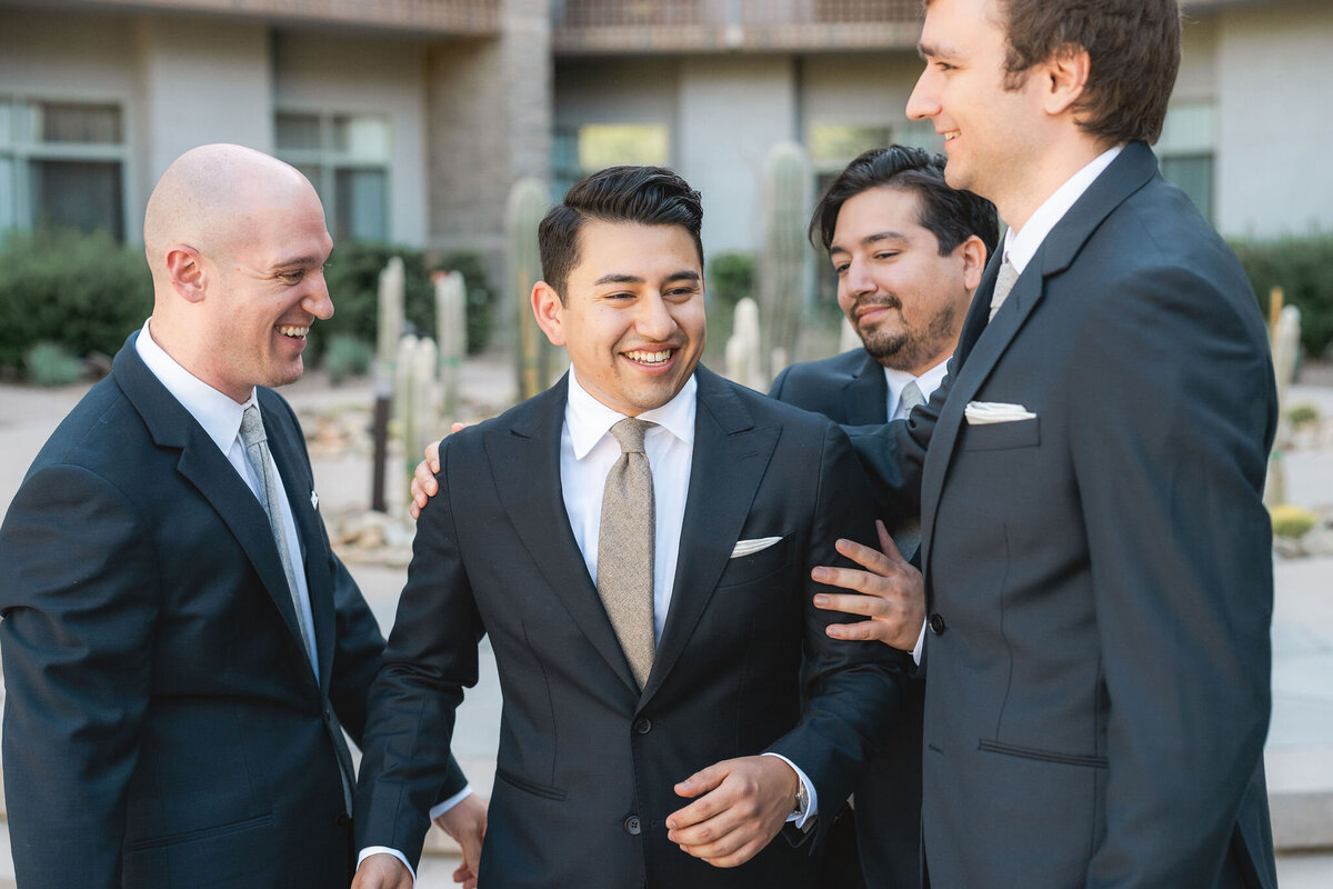 Allyson-and-Connor-gainey-ranch-at-hyatt-wedding-scottsdale-joy-and-ben-photography389