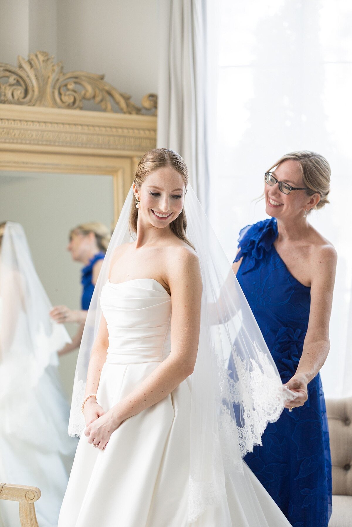 Raleigh-NC-Wedding-Photographer-The-Maxwell-Sarah-Hinckley-Photography-Timeless-Wedding-Photographer-_0007