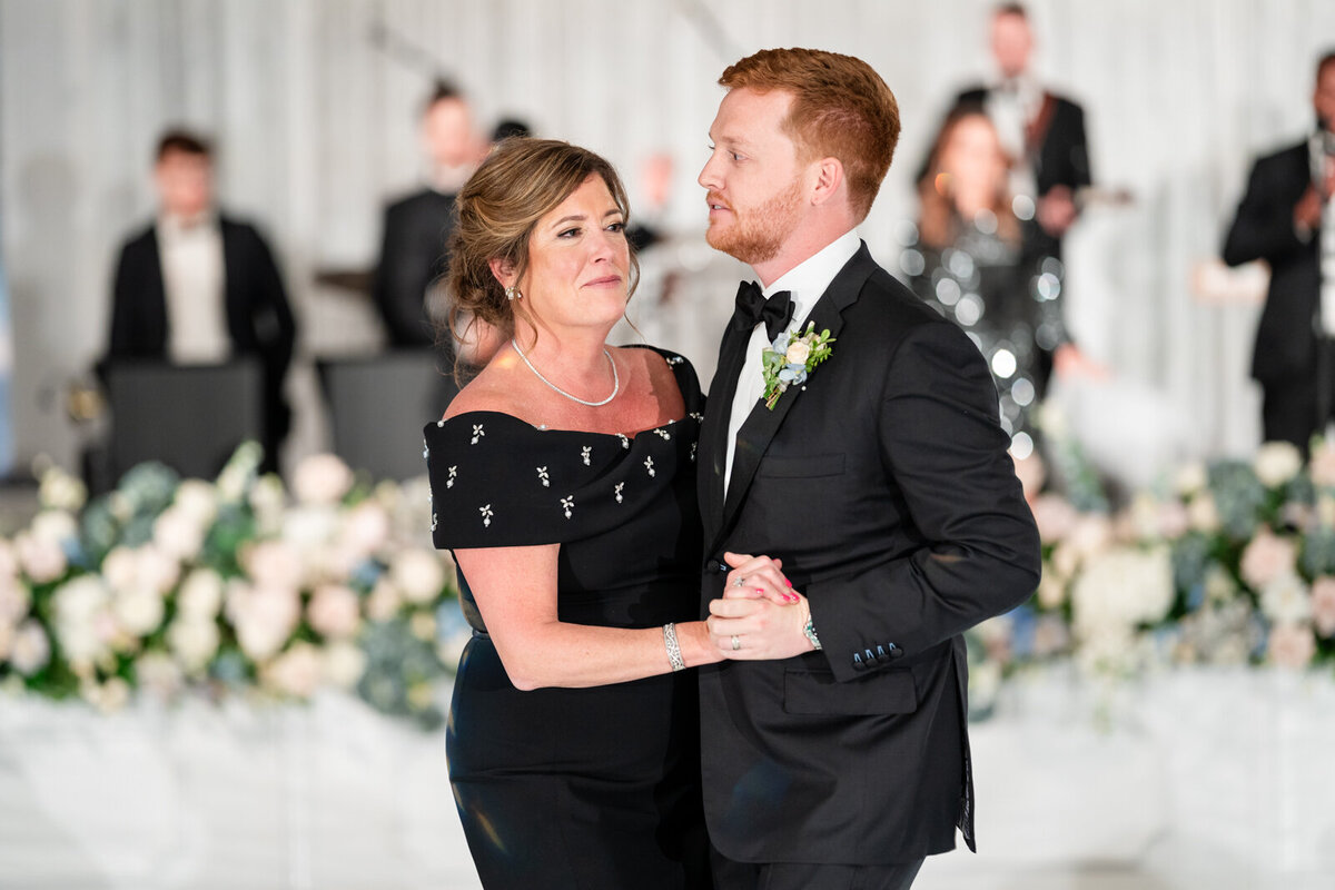 Grand Rapids Wedding Photographer JW Marriott792
