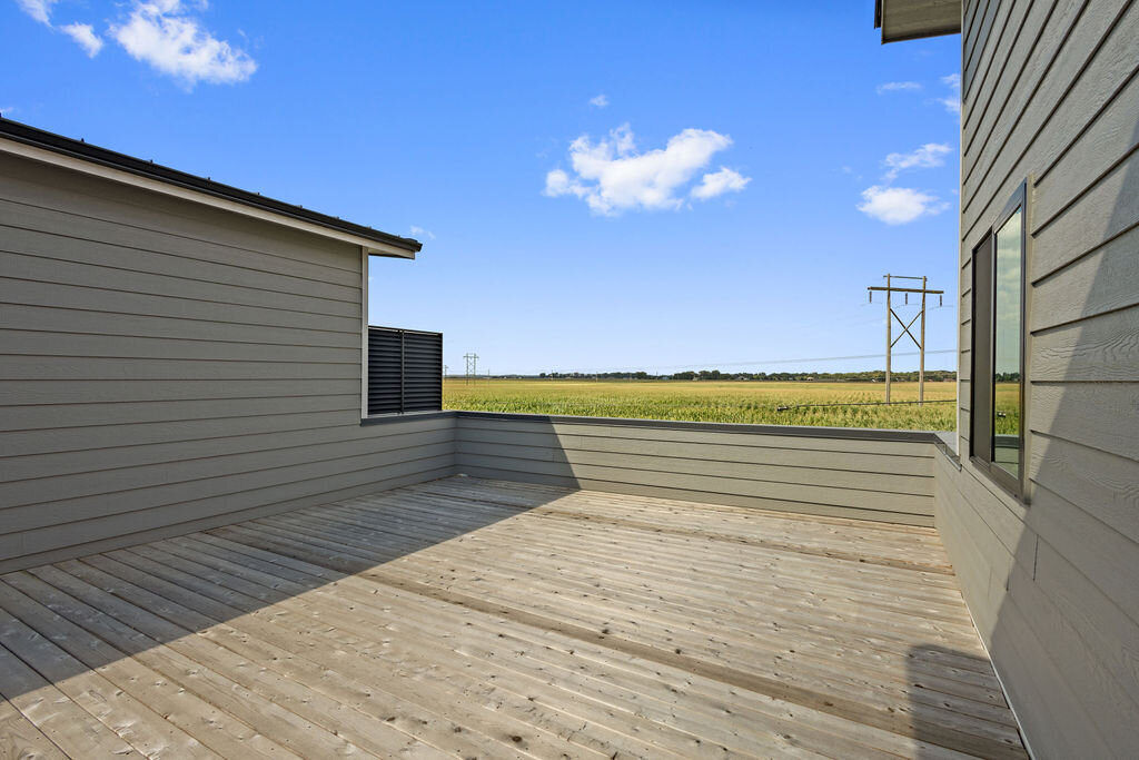 loft_outdoor_terrace_patio_custom_columbus_nebraska_new_home