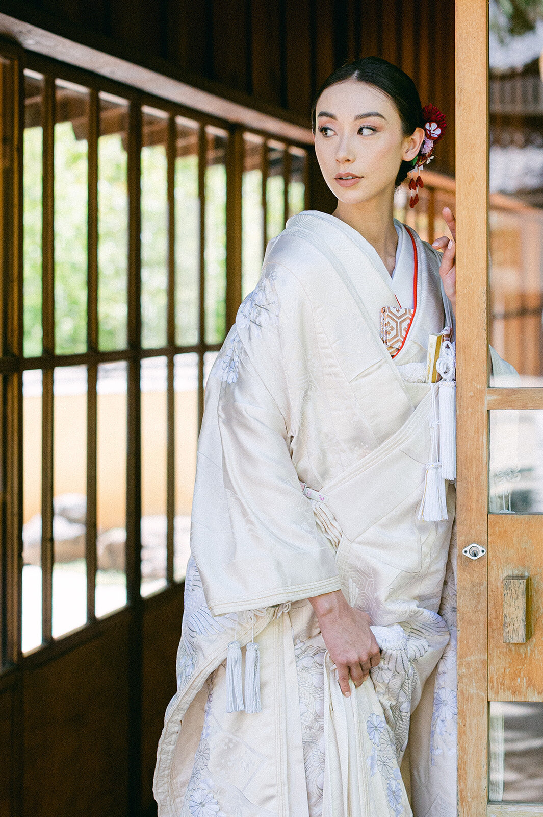 studio-dukesa-amy-huang-fine-art-destination-wedding-film-photography-showit-design-partner-hakone-46