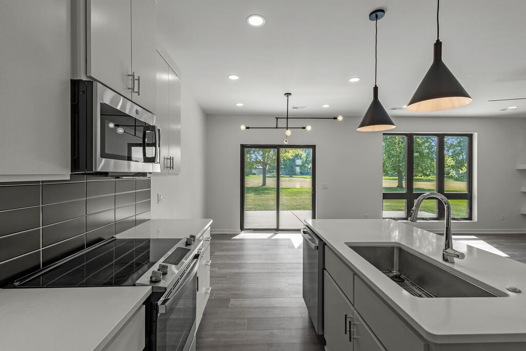 custom_kitchen_open_townhouse_new_builder_homes