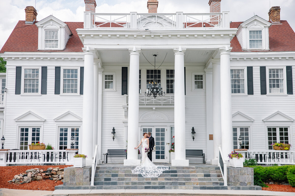 0449 WED Simon 09-14-23