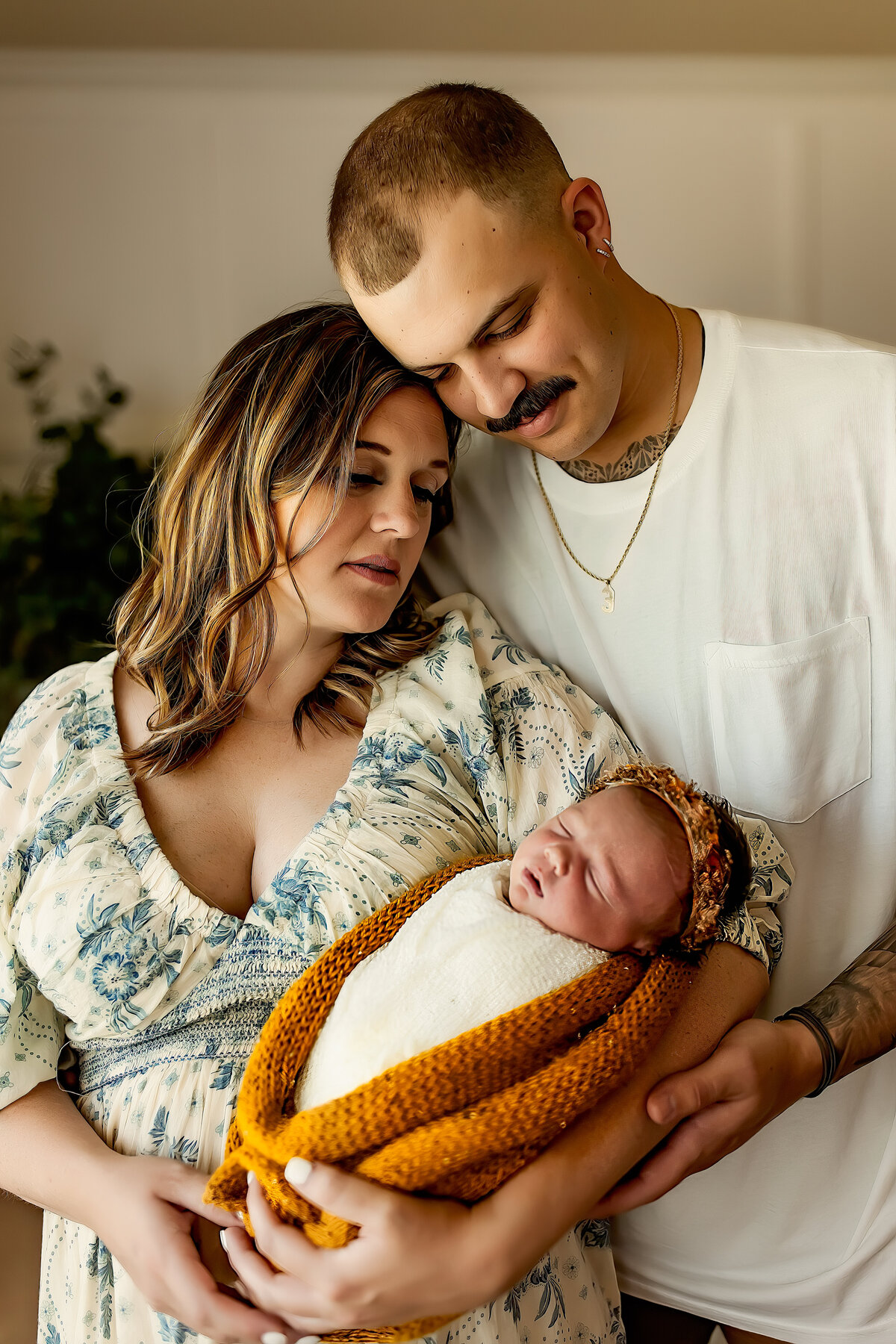 Lifestyle newborn session in home | Burleson, TX Newborn Photographer
