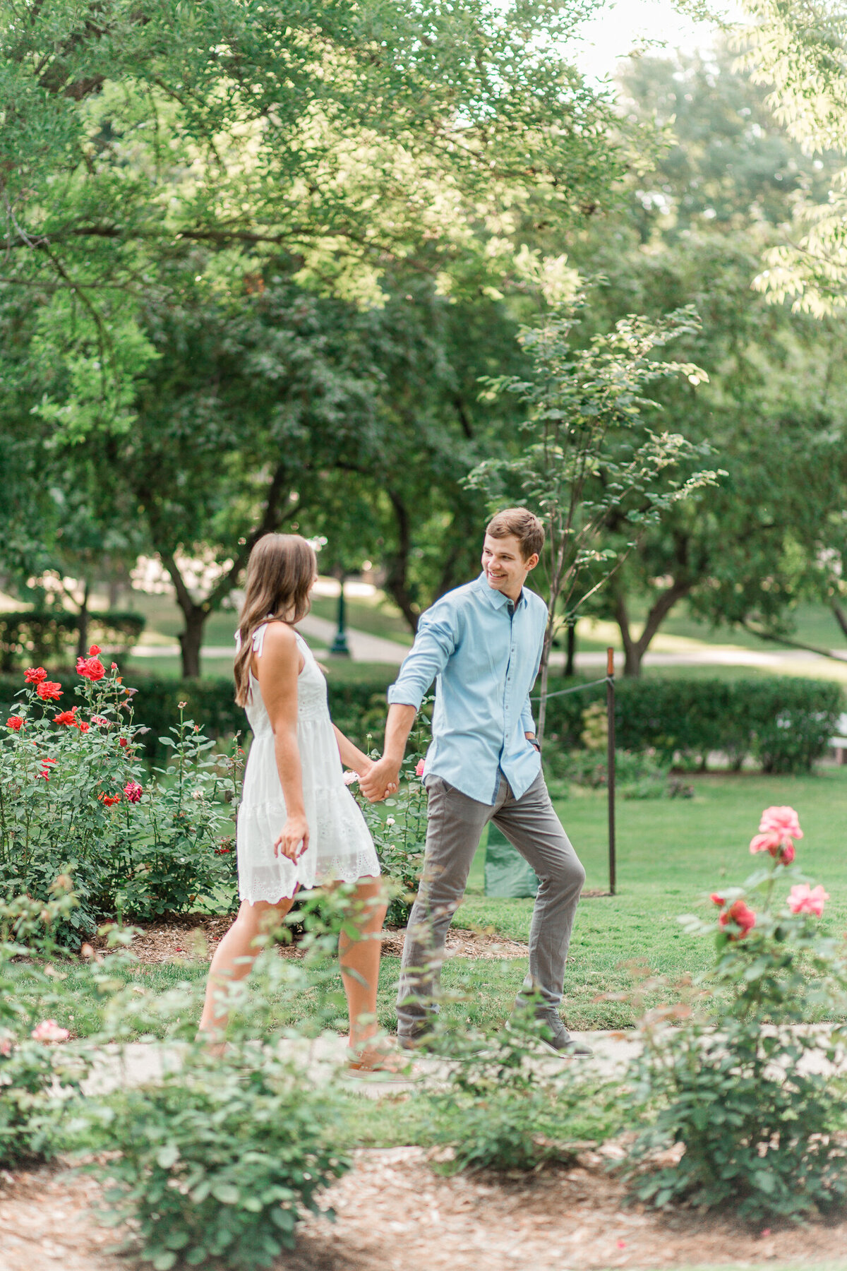 Engagement Pictures || © Emily Mitton Photography-31