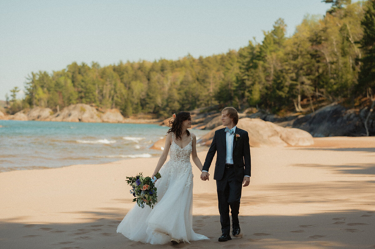 michigan hawaii elopement photographer