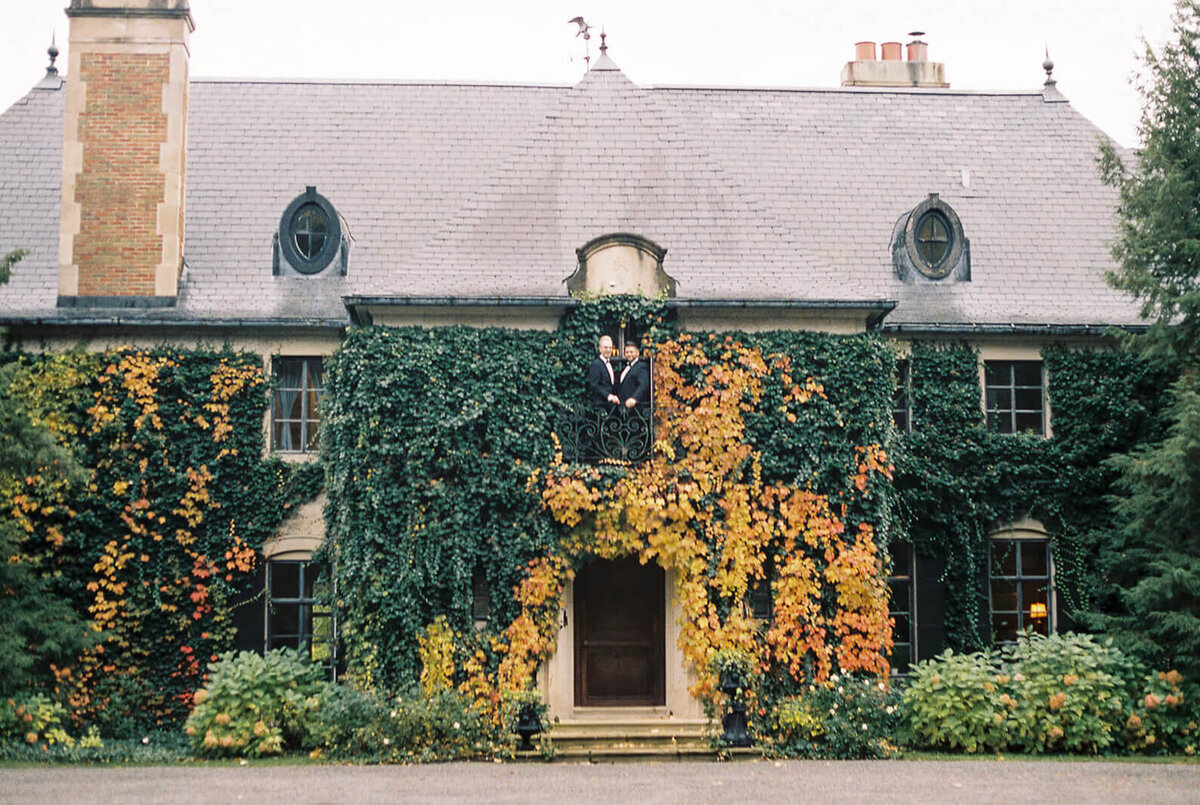 Greencrest Manor wedding film photo couple on balcony