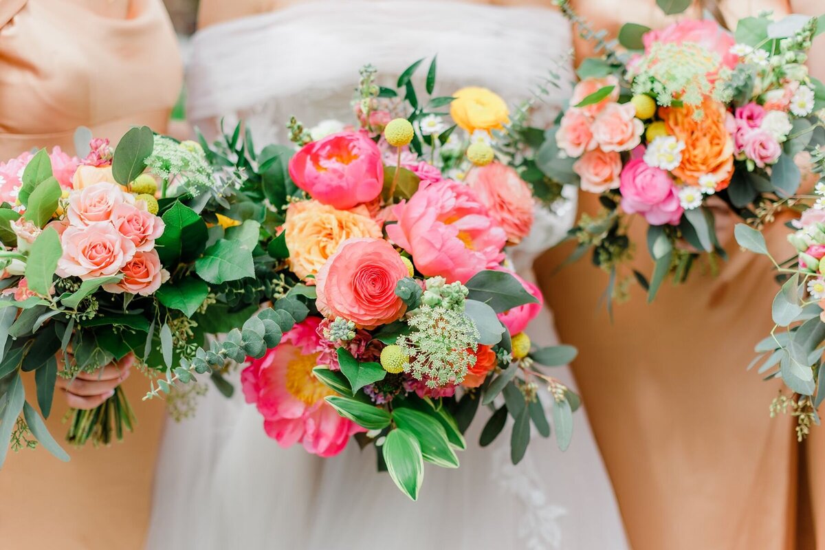 Julianna-Justin-Apiary-Spring-Wedding-Lexington-KY-pink-peony-bouquet