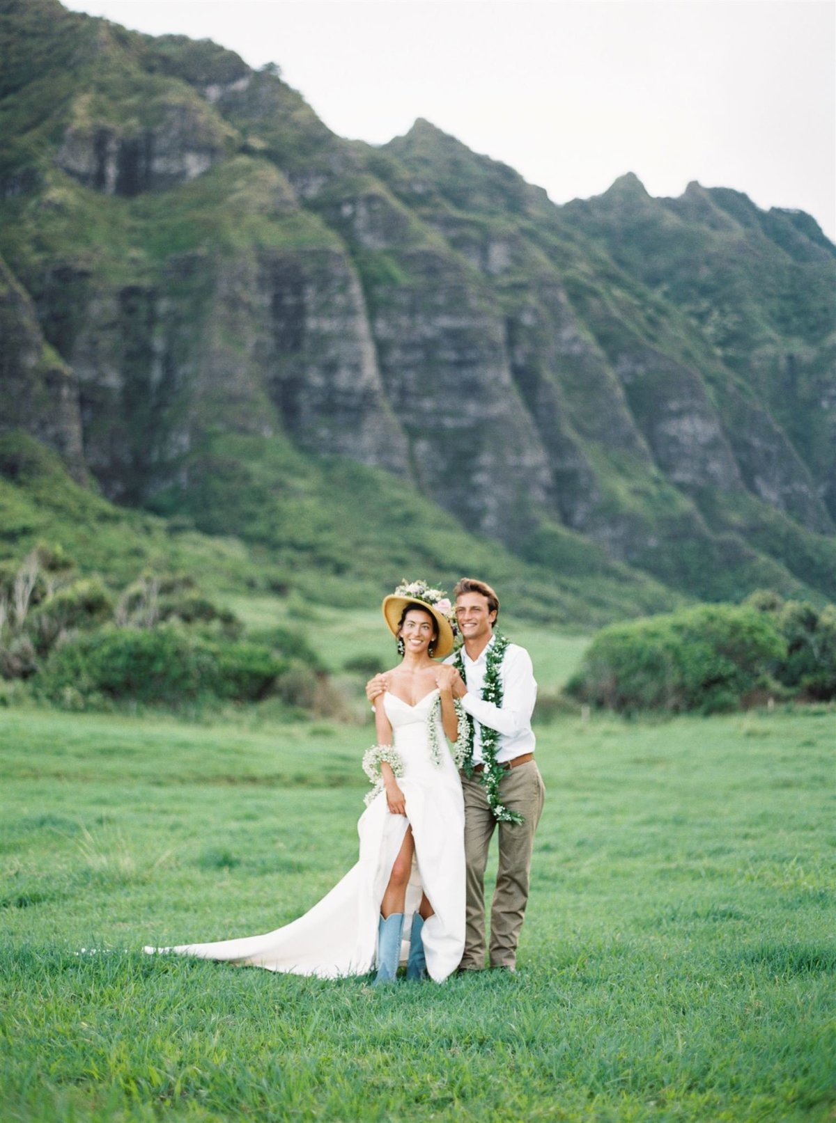 Oahu Hawaii Kauloa Ranch Wedding Film-Valorie Darling Photography-05_websize