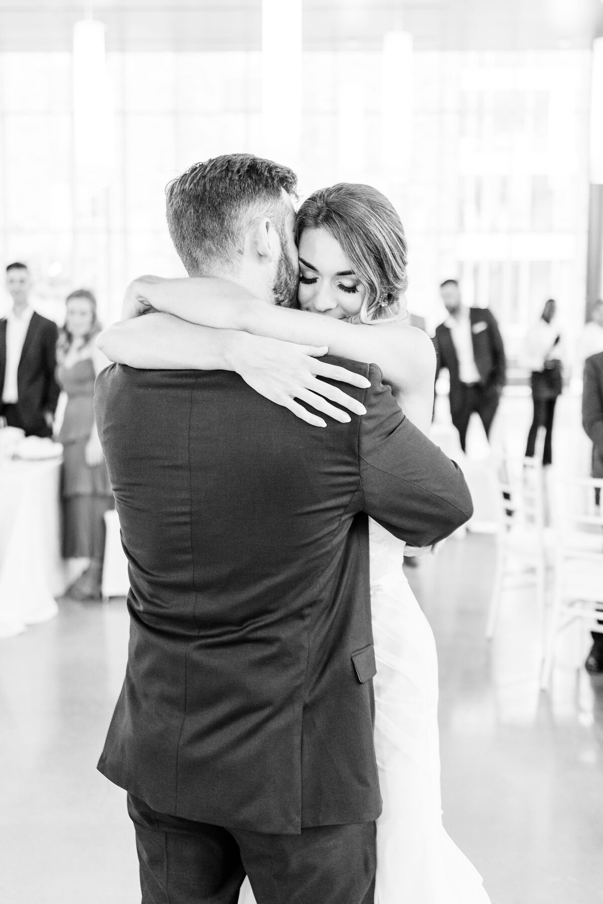 Kate and Brendan Wedding Sneak Peeks - Dylan and Sandra Photography -41